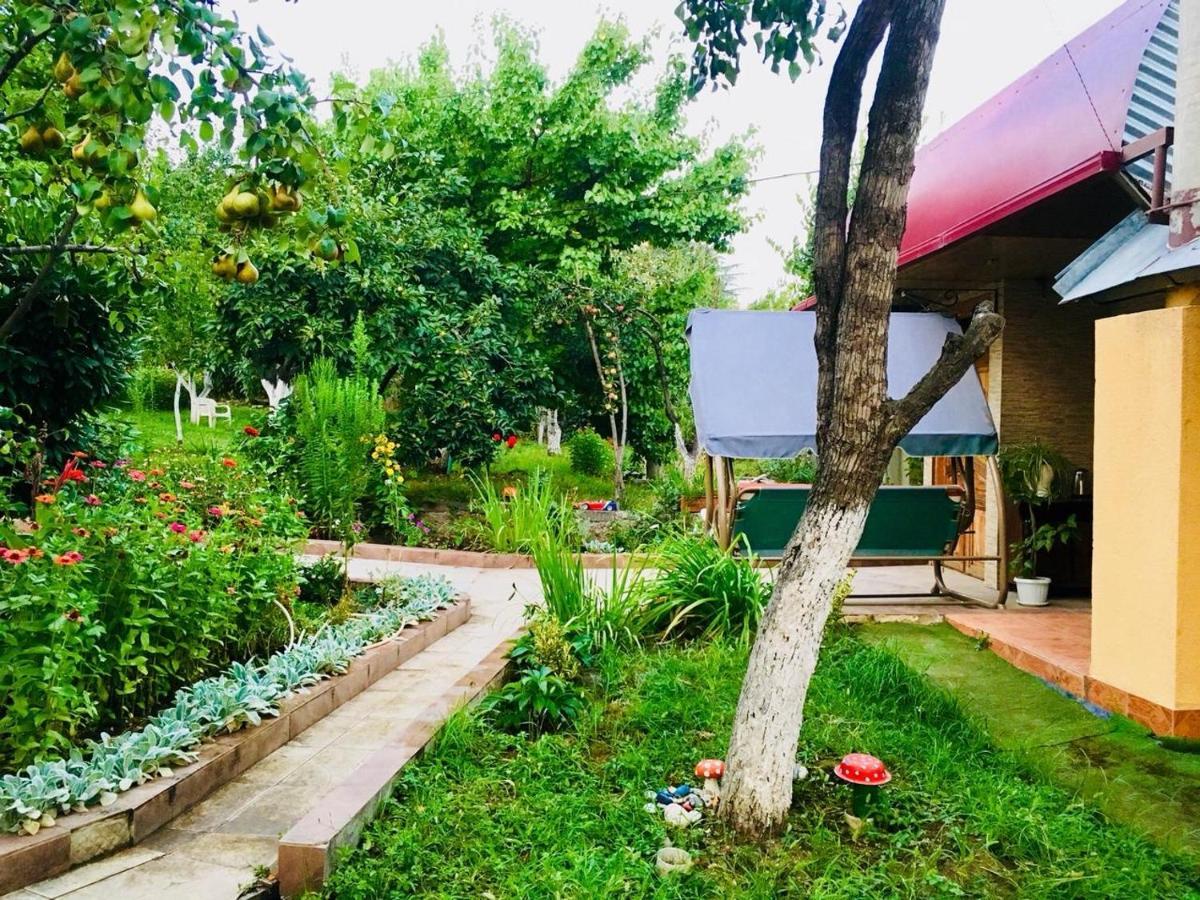 Гостевой дом Eco Holiday House Тбилиси Экстерьер фото